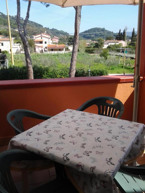 Hotel Rustichello Marina di Campo Buitenkant foto